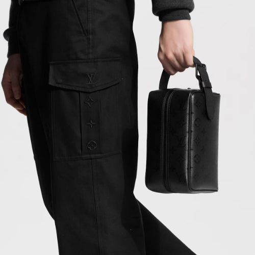 루이비통 락커 돕 키트 블랙