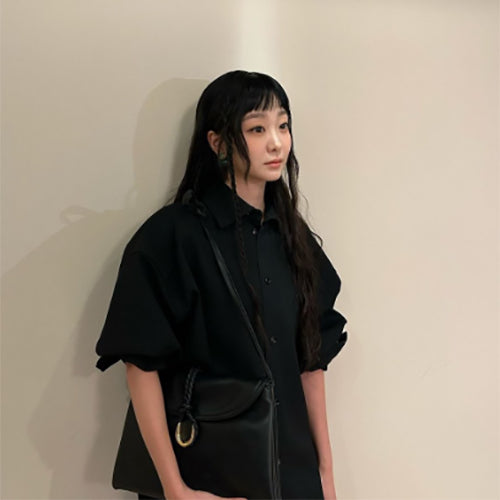 보테가 베네타 미디엄 리베르타 숄더백 블랙(김다미 착용)