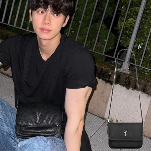 생로랑 니키 스몰 메신저 블랙 (이채민 착용)