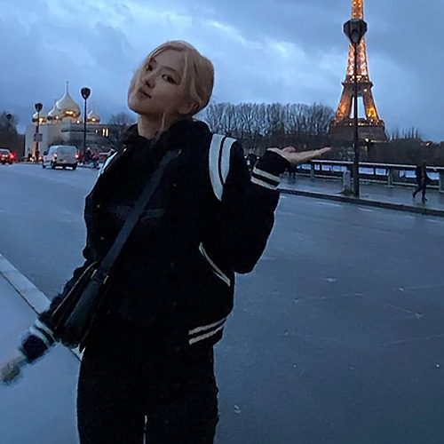 (국내배송, 당일출고) 세인트로랑 스타디움 울 블루종 (블랙핑크 로제 착용)