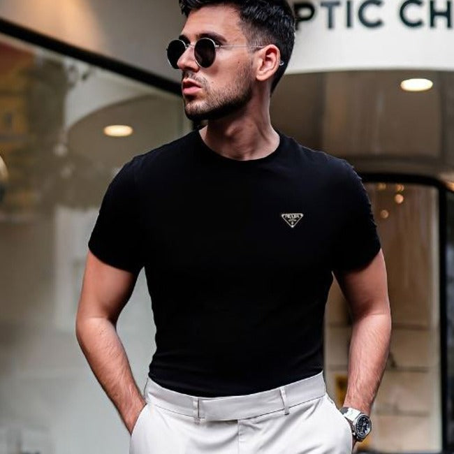 (국내배송, 당일출고) 프라다 사피아노 트라이앵글 로고 반팔티셔츠 -2color-