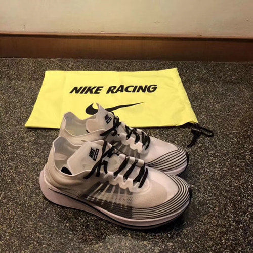 나이키 LAB ZOOM FLY SP블랙