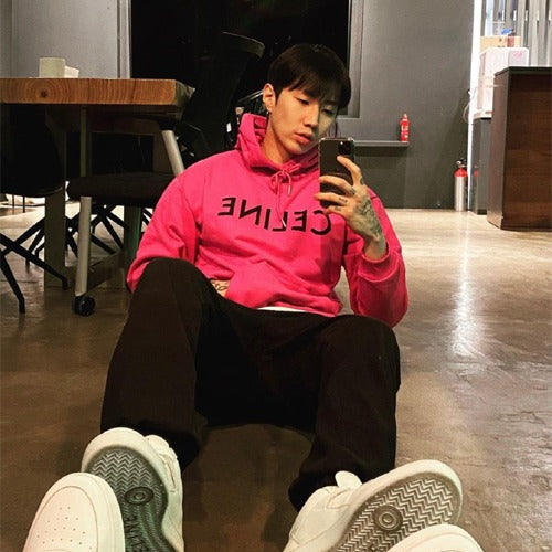 (국내배송) 셀린느 옴므 로고 후드티. -박재범,리사착용-