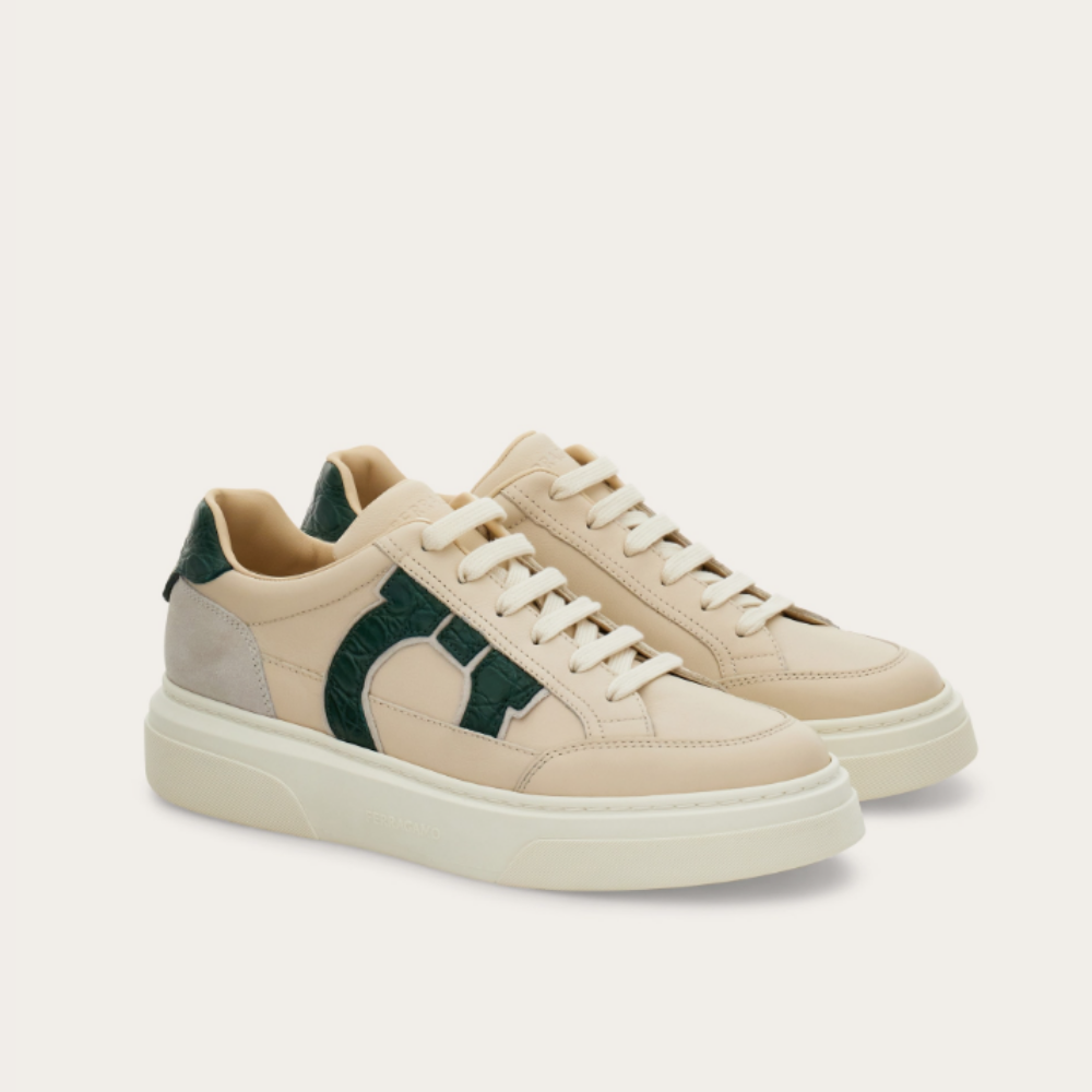 페레가모 간치니 패치 스니커즈